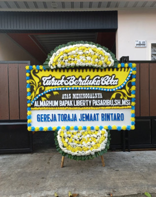 Papan Bunga Duka di Ngleri